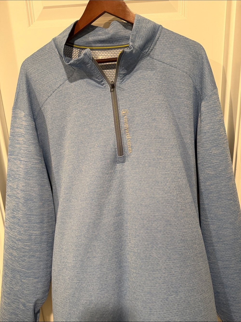 Vineyard Vines Men's Light Blue Quarter-Zip Pullover
